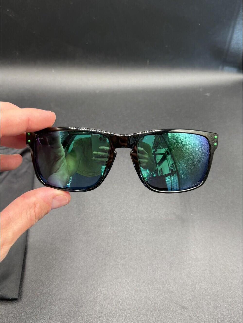 Oakley Holbrook Polished Black Jade Iridium Polarized Lenses OO9102-40